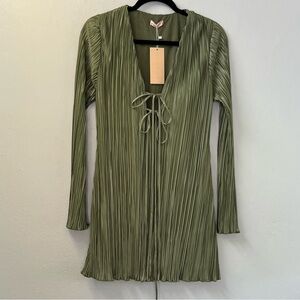 Who I Am Textured Front Tie Long Sleeves Deep V-Neck Mini Dress Sz 12 Sage green